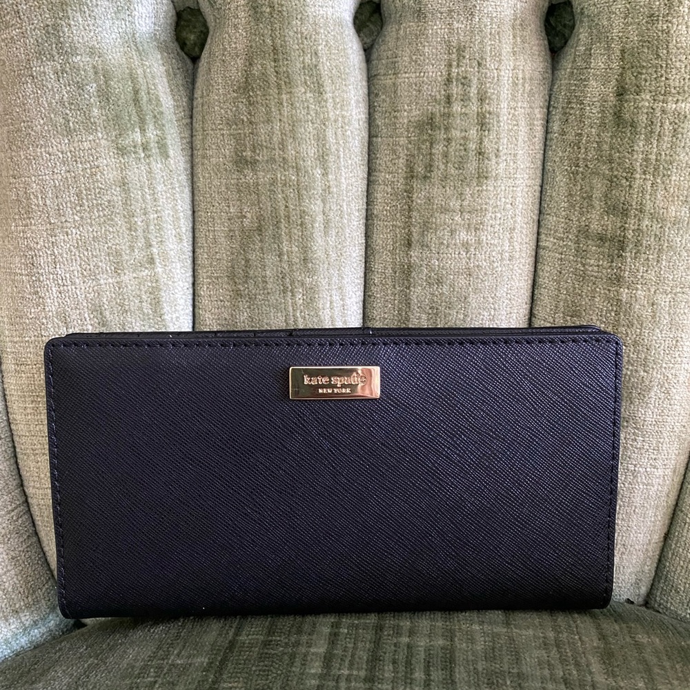 NEW Kate Spade ♠️ Wallet